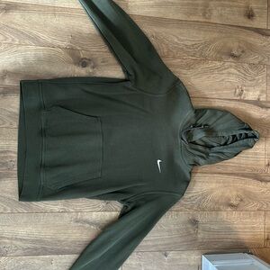 nike army green hoodie